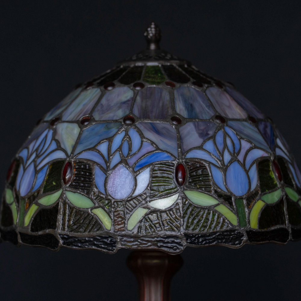 Tiffany lamp met het licht uit