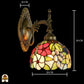 Maatafbeelding Tiffany wandlamp Floral Garden: 30 cm hoog, 20 cm breed en 10 cm diep, florale glas-in-lood kap in rood, wit en groen