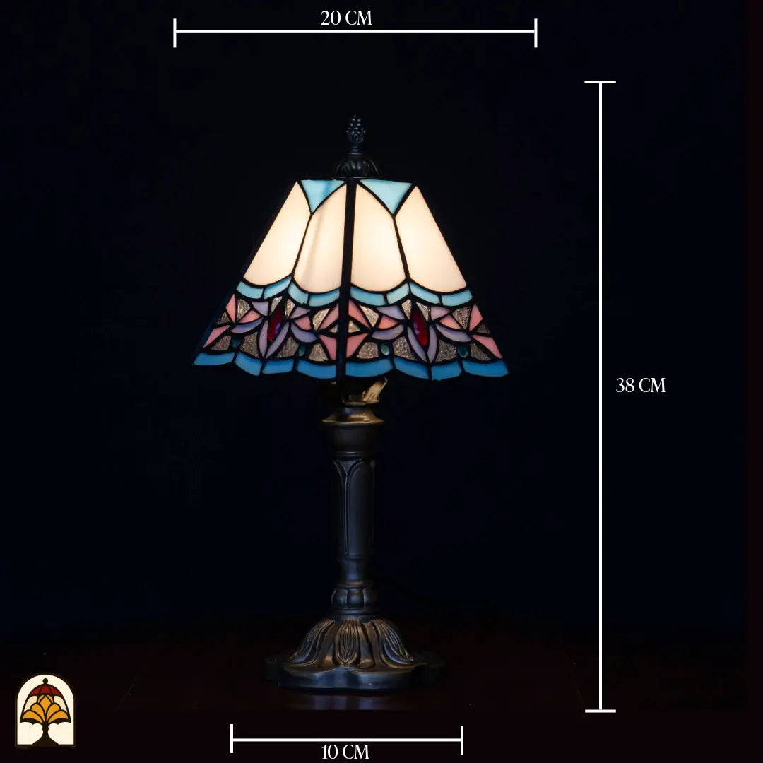 Maatafbeelding Tiffany tafellamp Clara — kapdiameter ⌀20 cm, totale hoogte 38 cm, voetdiameter 10 cm