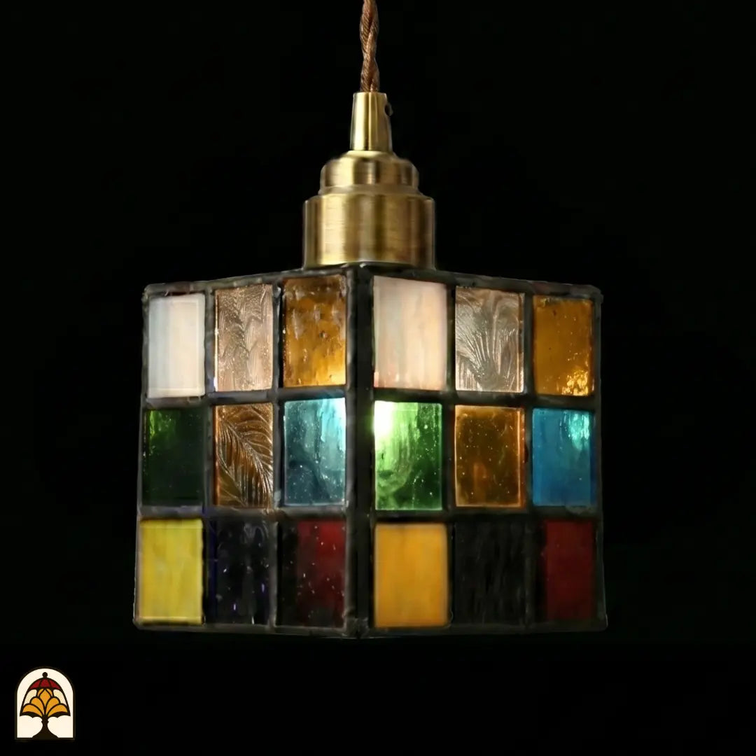 Tiffany hanglamp Cubo Colorato onverlicht – daglichtweergave van gekleurde glasblokjes
